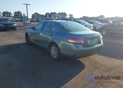 2011 Toyota Camry Le z USA, uszkodzony, nr VIN 4T1BF3EK1BU638932